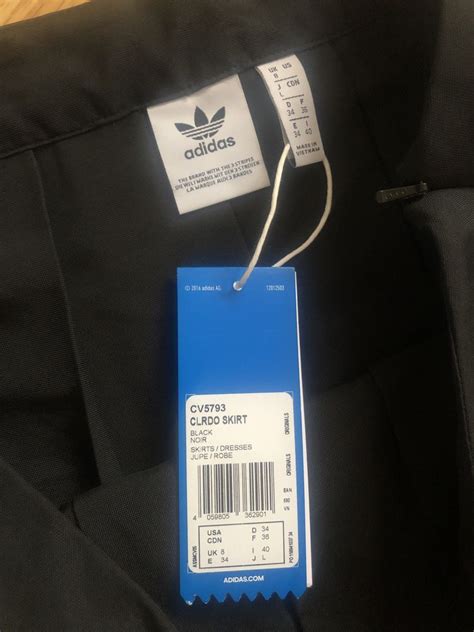 eticheta adidas